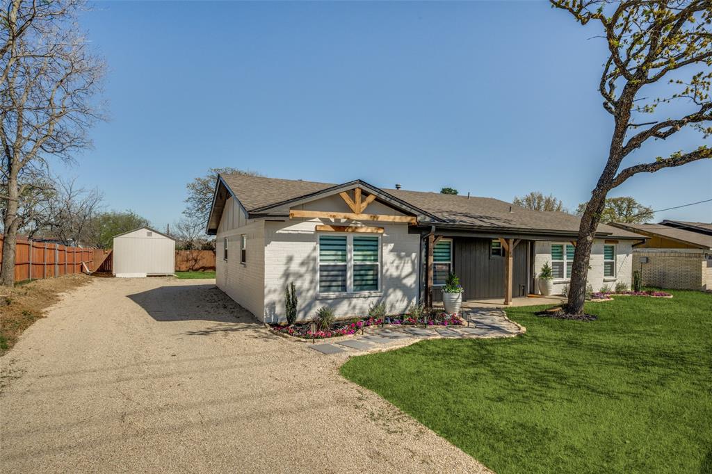 715 Stonecrest Road Argyle, TX 76226 - Photo 3 of 26