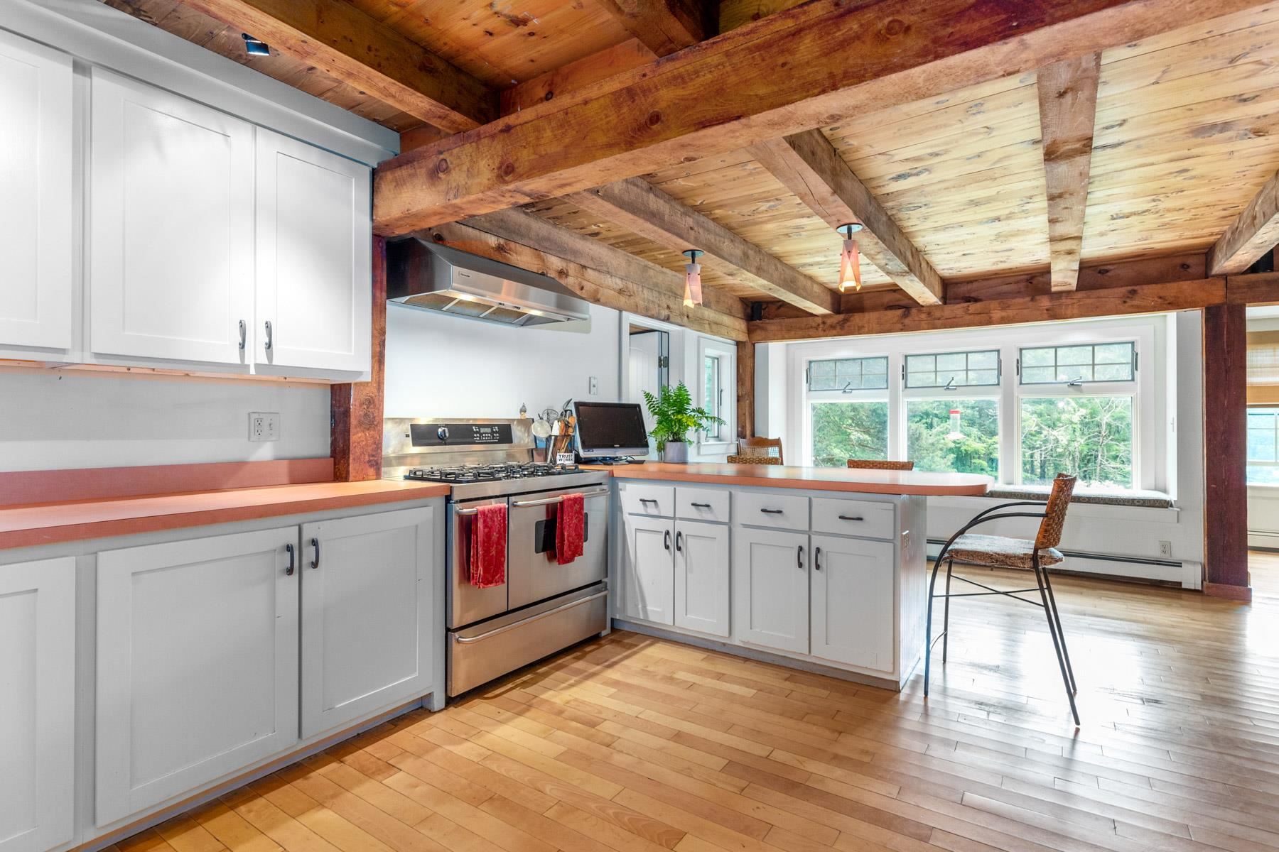 74 High Street Stratham, NH 03885 - Photo 6 of 40 Gallery Image 6