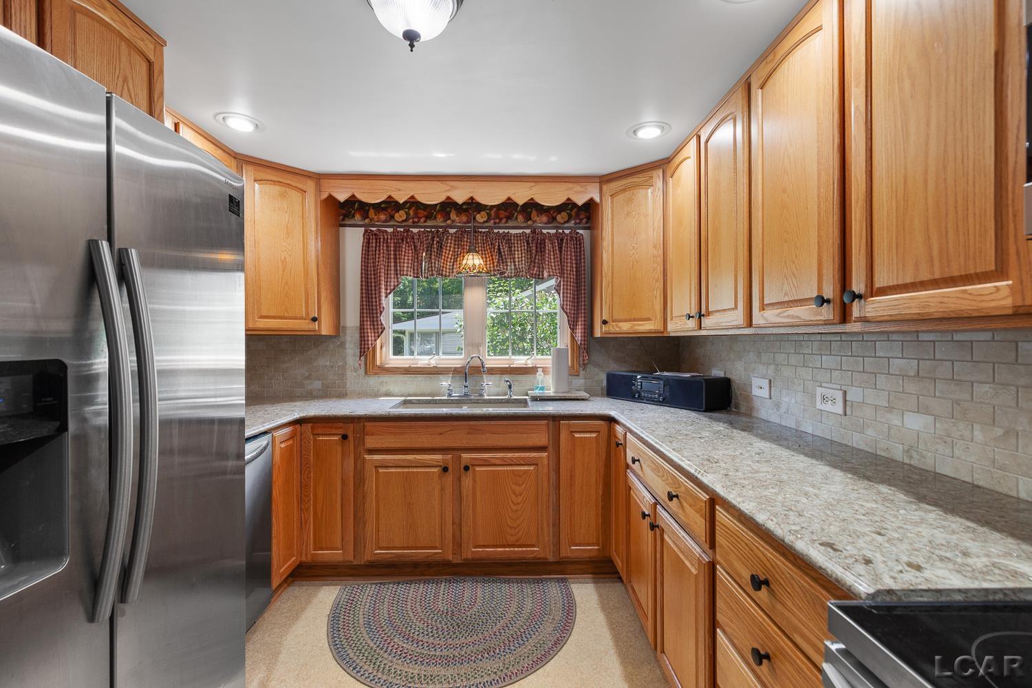 2439 Airport Road Adrian, MI 49221 - Photo 10 of 45