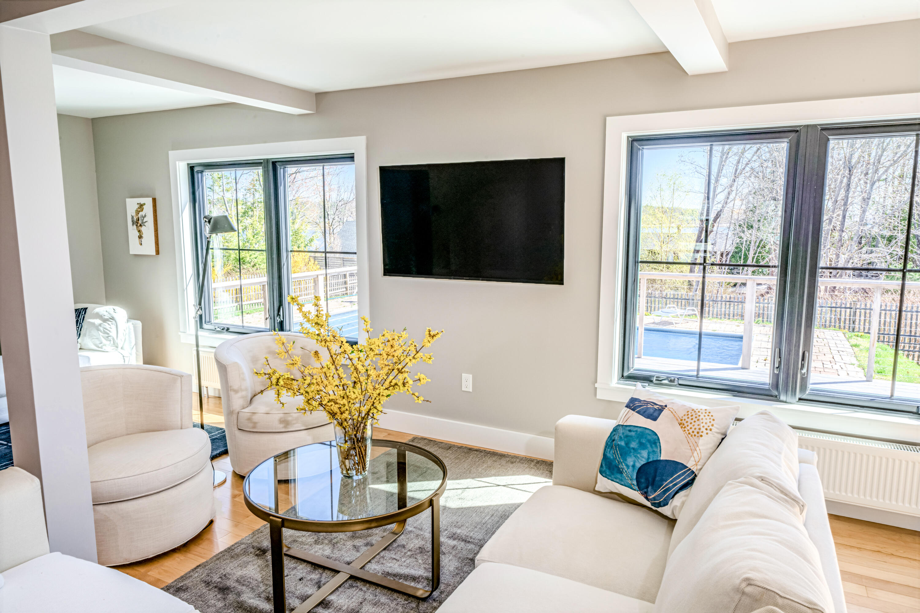 16 Cottage Street Belfast, ME 04915 - Photo 13 of 50 16 Cottage LR Primary 2