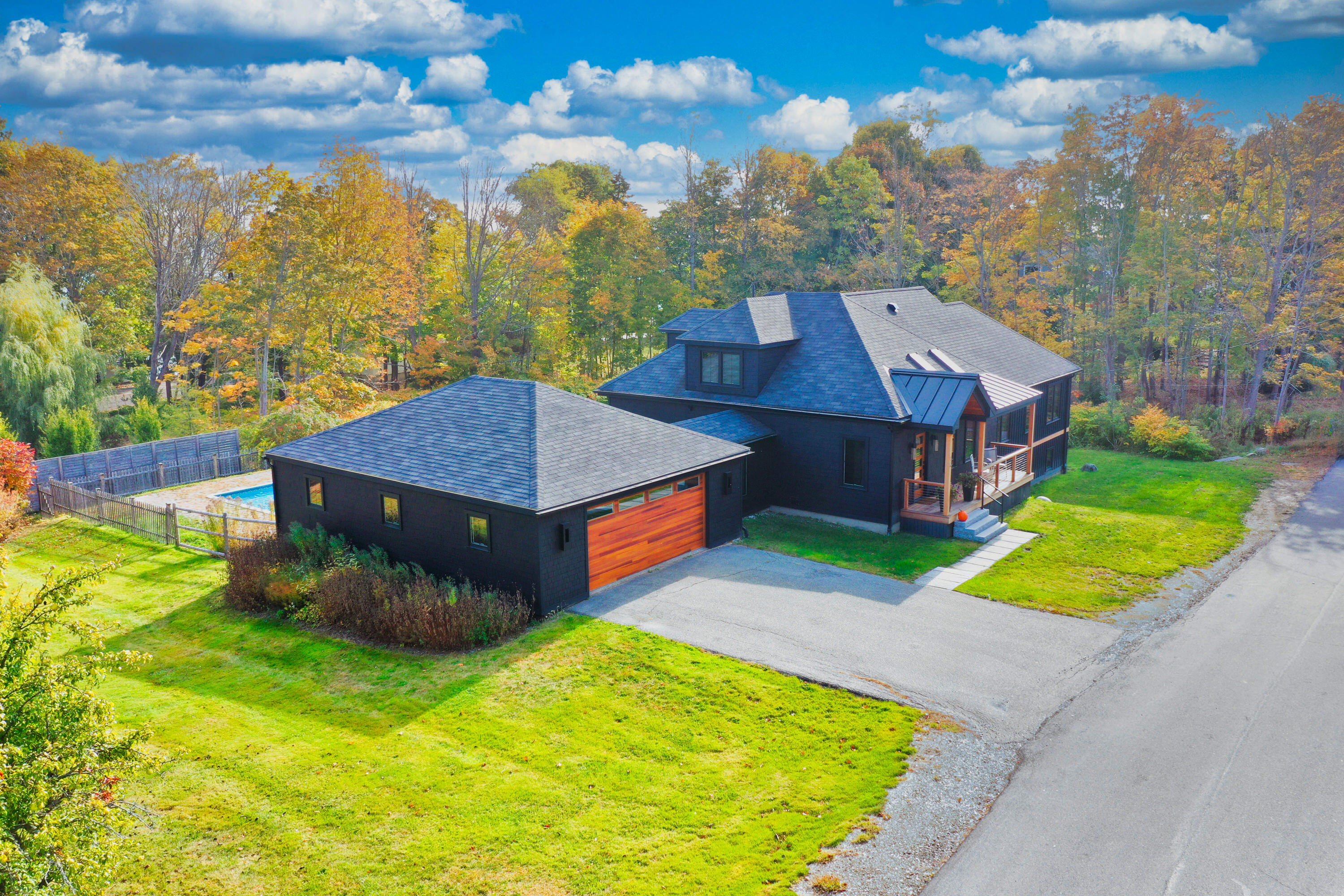16 Cottage Street Belfast, ME 04915 - Photo 2 of 50 16 Cottage Front Exterior.2
