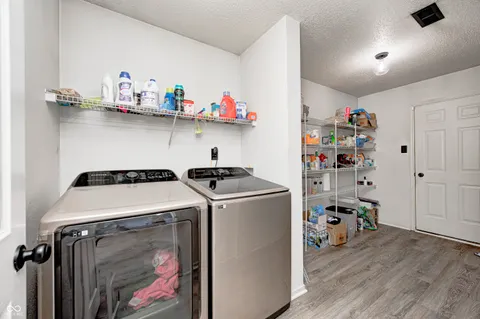 $295,000 | 6545 Newstead Drive, Indianapolis, IN 46217