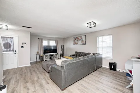 $295,000 | 6545 Newstead Drive, Indianapolis, IN 46217