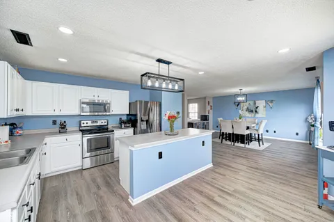 $295,000 | 6545 Newstead Drive, Indianapolis, IN 46217