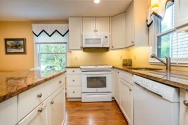 24 Ryan's Way, Unit 15 Mashpee, MA 02649 - Photo 9 of 24