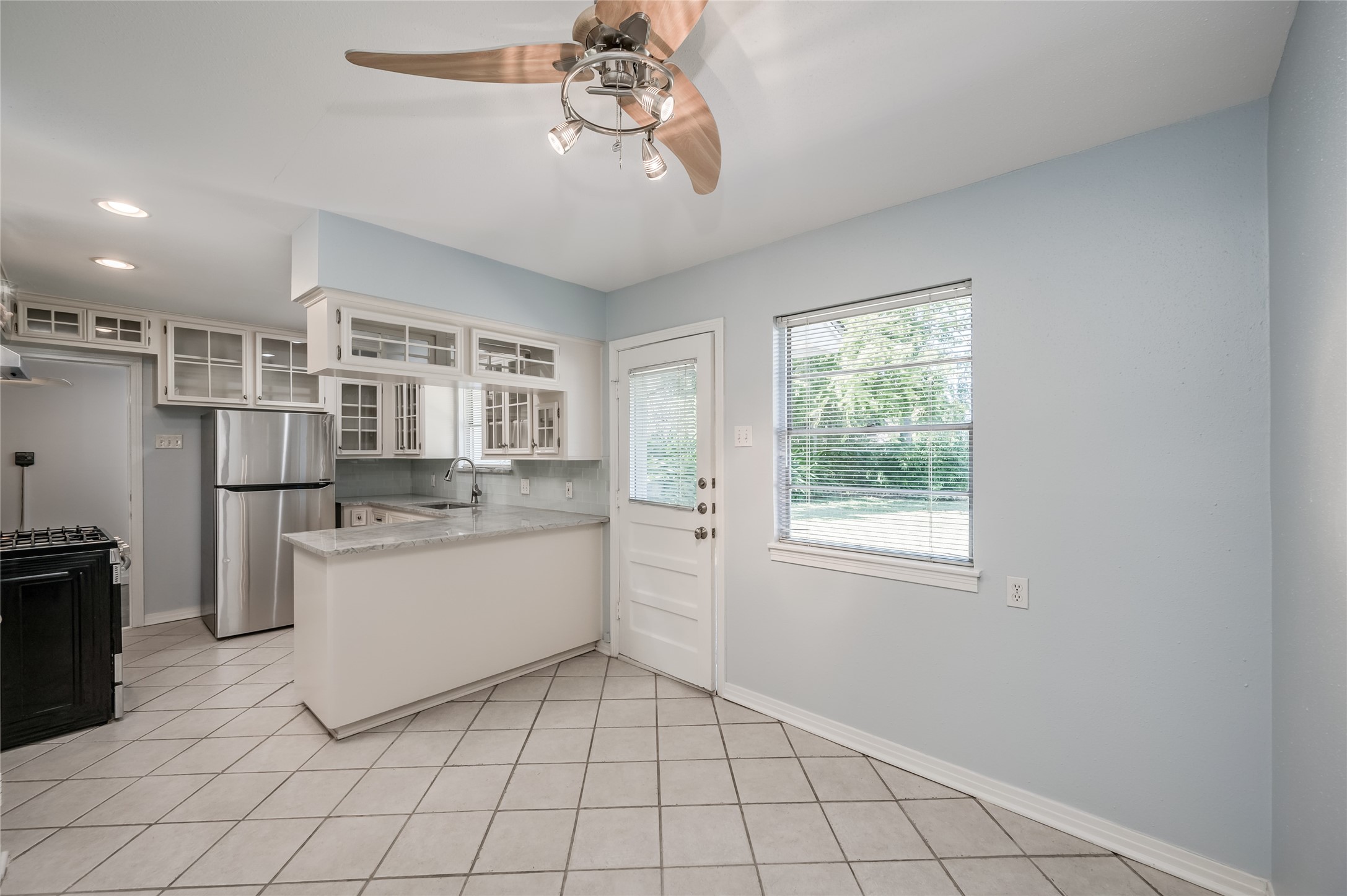 3322 Elmridge Street Houston, TX 77025 - Photo 15 of 26