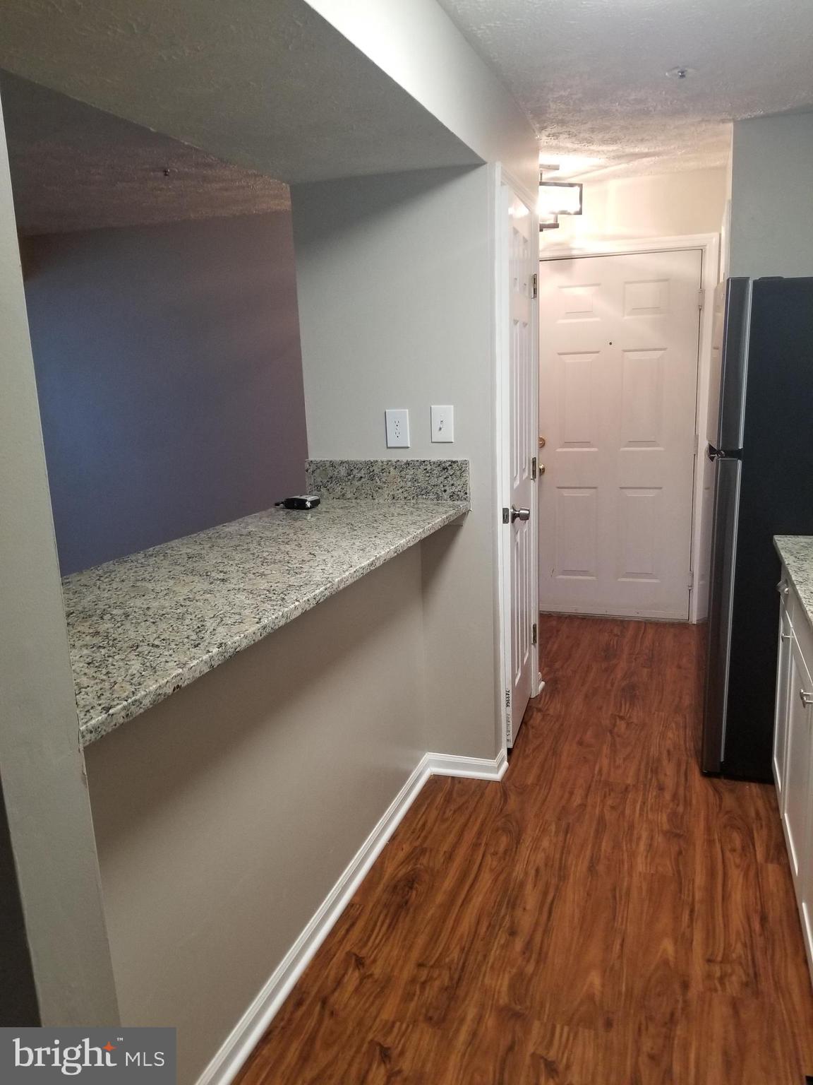 6335 Greenfield Road, Unit 1706 Elkridge, MD 21075 - Photo 4 of 20 Gallery Image 4