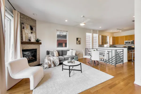 $500,000 | 2026 West Pierce Avenue, Unit 4, Chicago, IL 60622