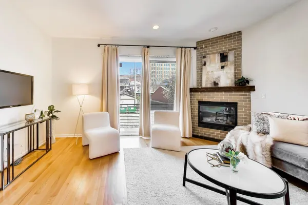 $500,000 | 2026 West Pierce Avenue, Unit 4, Chicago, IL 60622