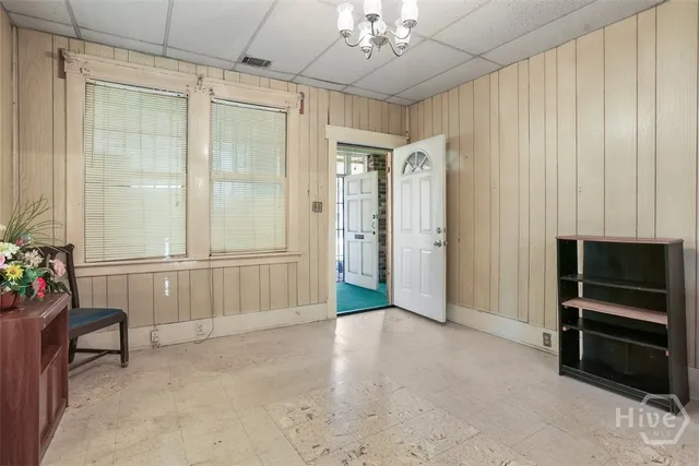 $290,000 | 607 Seiler Avenue, Savannah, GA 31401