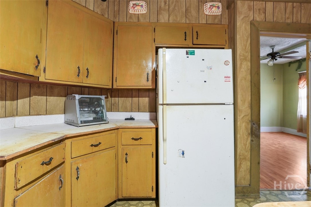 607 Seiler Avenue Savannah, GA 31401 - Photo 15 of 30