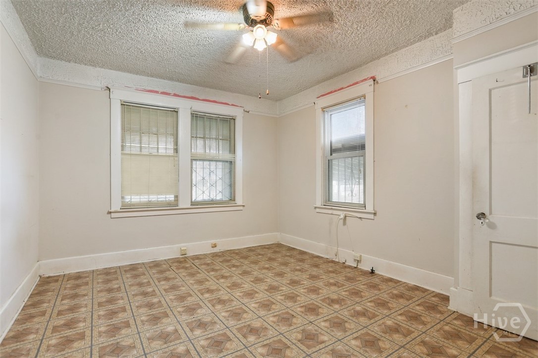 607 Seiler Avenue Savannah, GA 31401 - Photo 29 of 30