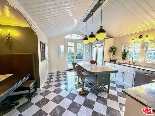 $6,800 | 370 Main Street, Los Alamos, CA 93440