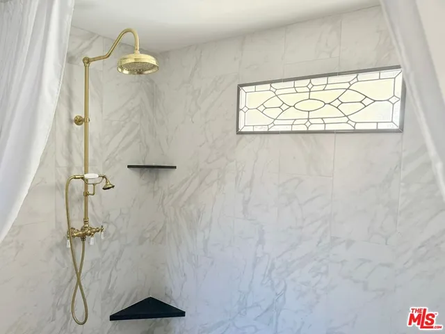 $6,800 | 370 Main Street, Los Alamos, CA 93440