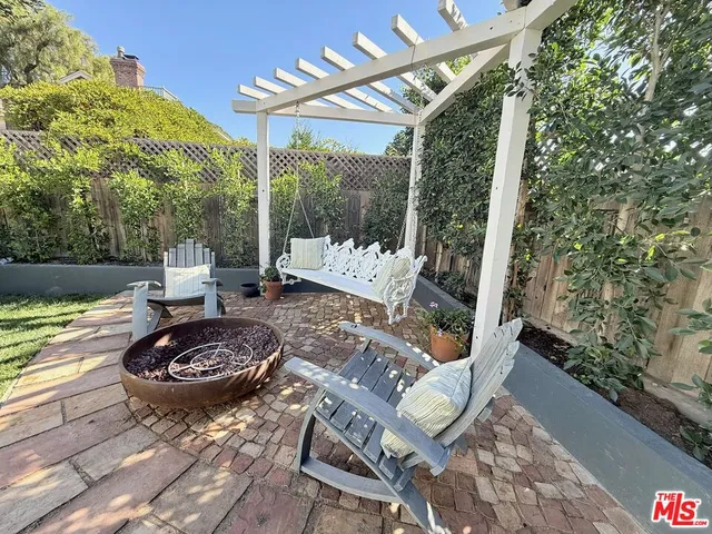 $6,800 | 370 Main Street, Los Alamos, CA 93440