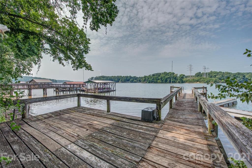 6501 Amos Smith Road Charlotte, NC 28214 - Photo 14 of 37 Gallery Image 14