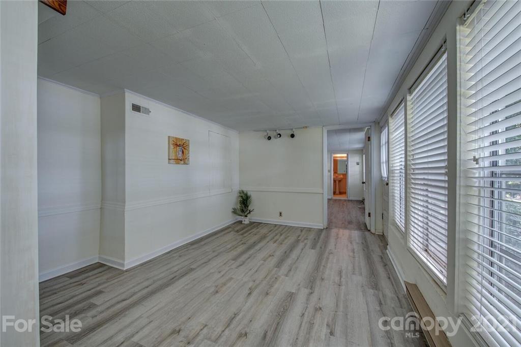 6501 Amos Smith Road Charlotte, NC 28214 - Photo 34 of 37 Gallery Image 34