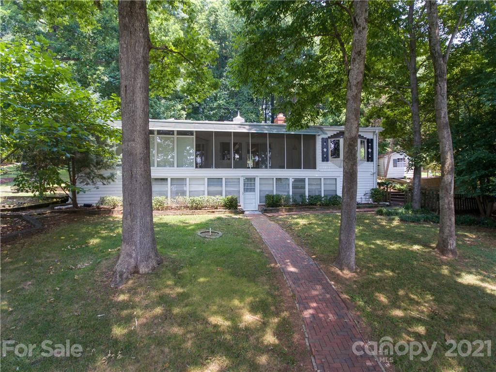 6501 Amos Smith Road Charlotte, NC 28214 - Photo 10 of 37 Gallery Image 10