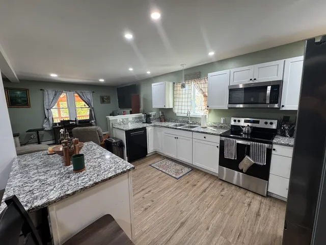 $350,000 | 683 Water Street, Bennington, VT 05257