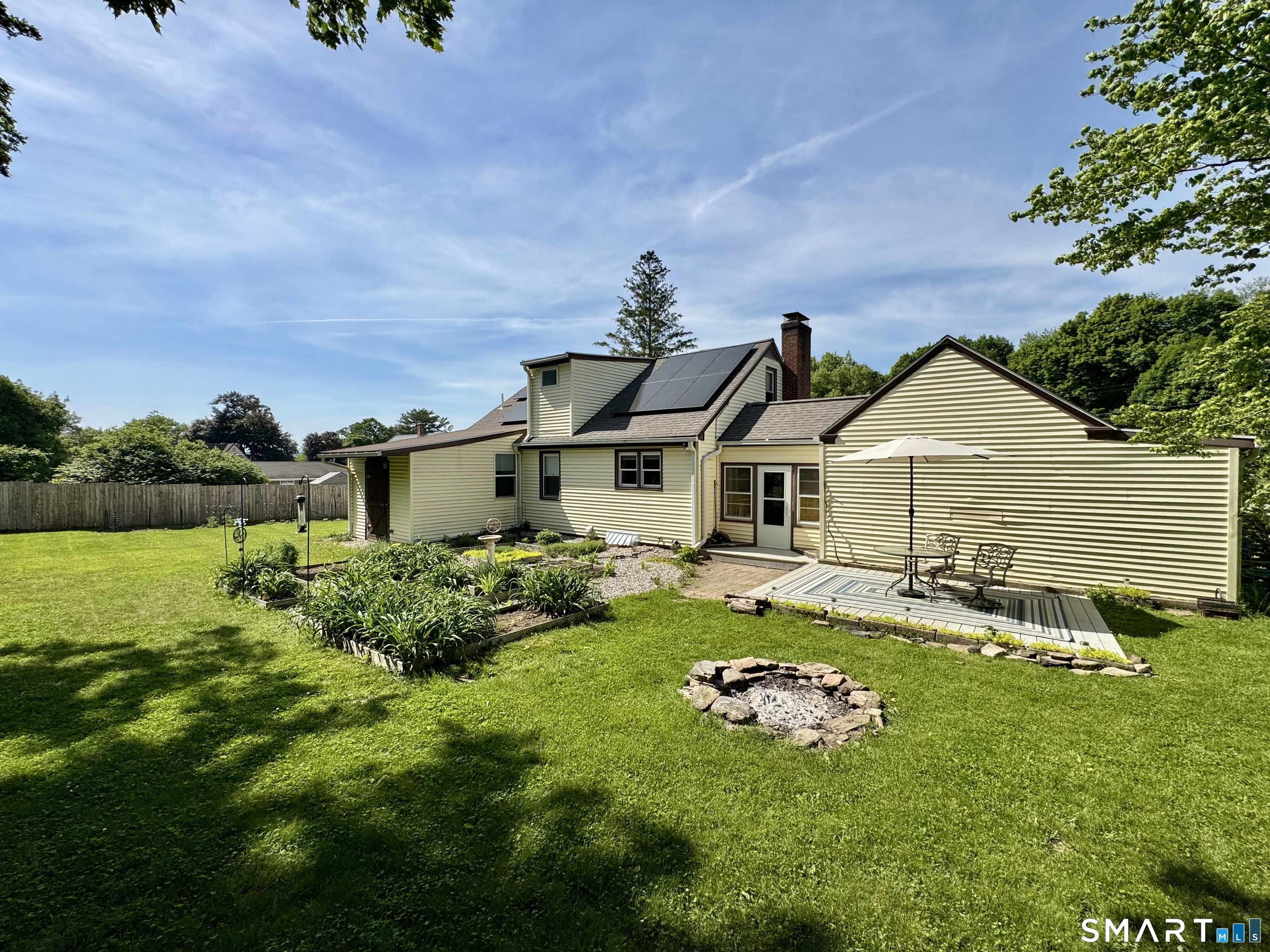 113 Hawkins Street Killingly, CT 06239 - Photo 23 of 31