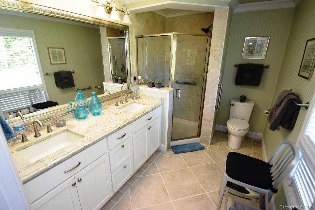 8736 Reedy Creek Road Charlotte, NC 28215 - Photo 11 of 19 Gallery Image 11