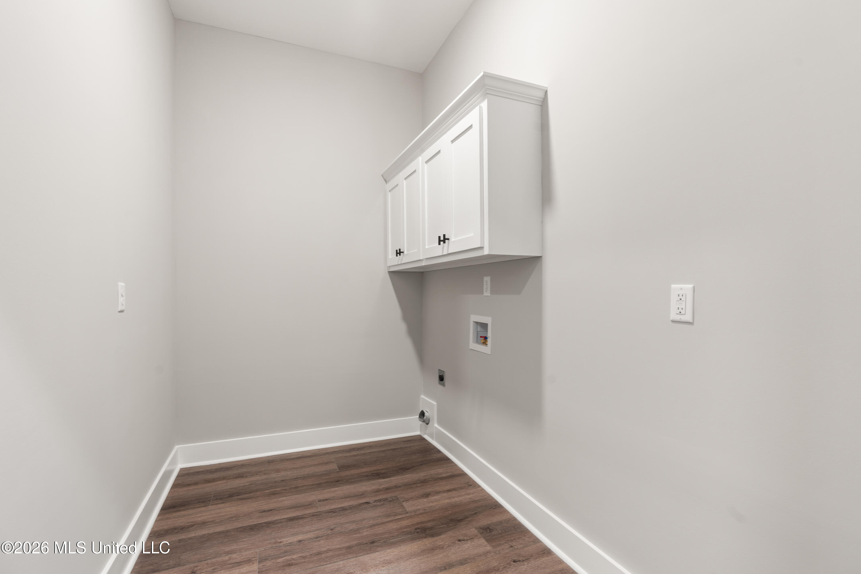 124 Drake Lane Red Banks, MS 38661 - Photo 15 of 30 Laundry Room