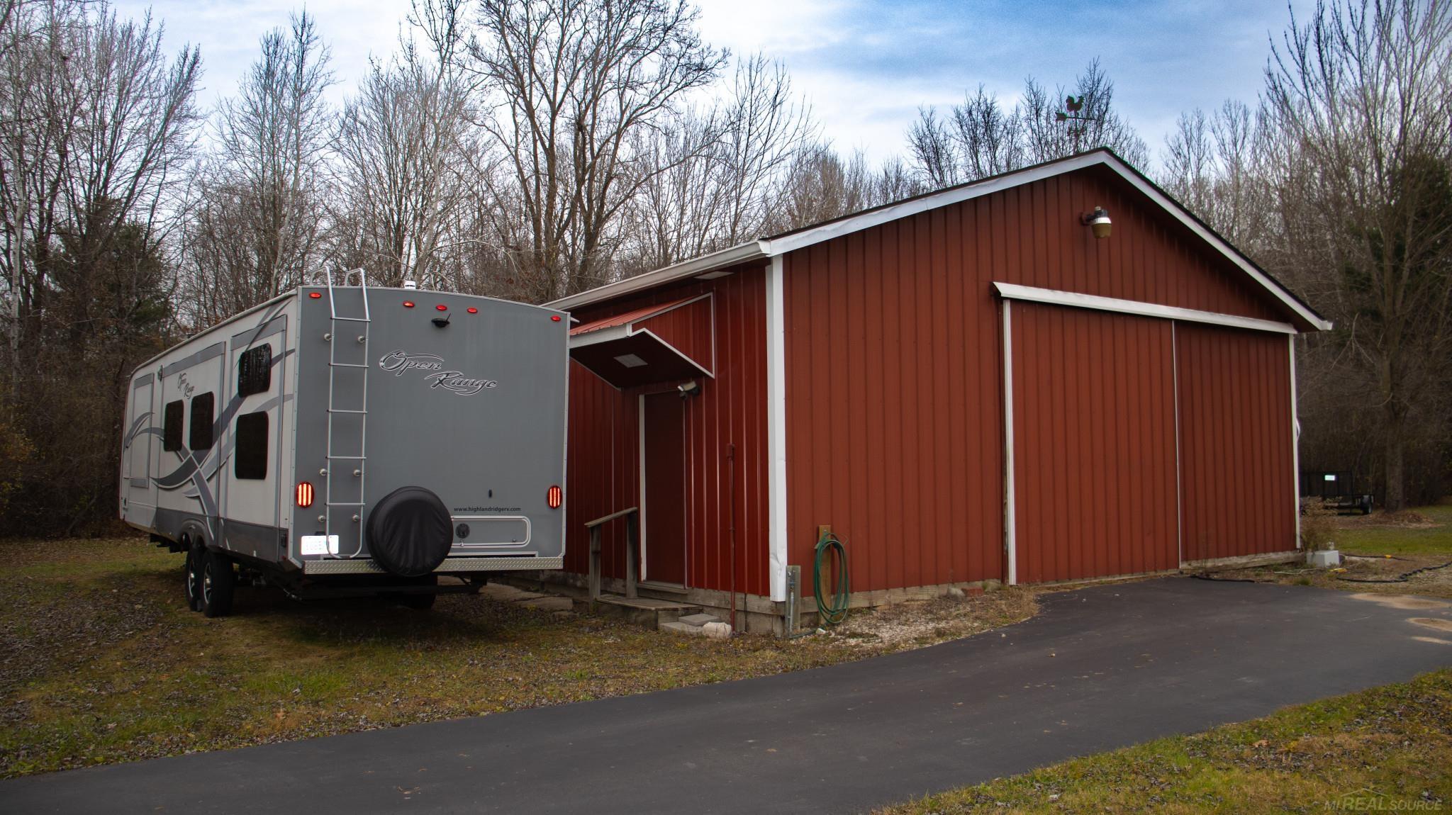 25363 Waltz Road New Boston, MI 48164 - Photo 9 of 38 50164334-39199e71-eb0d-4ece-b80a-a8f273d8b443.JPG