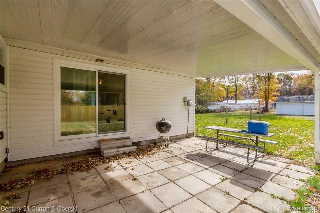 45051 Harris Road Belleville, MI 48111 - Photo 15 of 20 31-2.jpg
