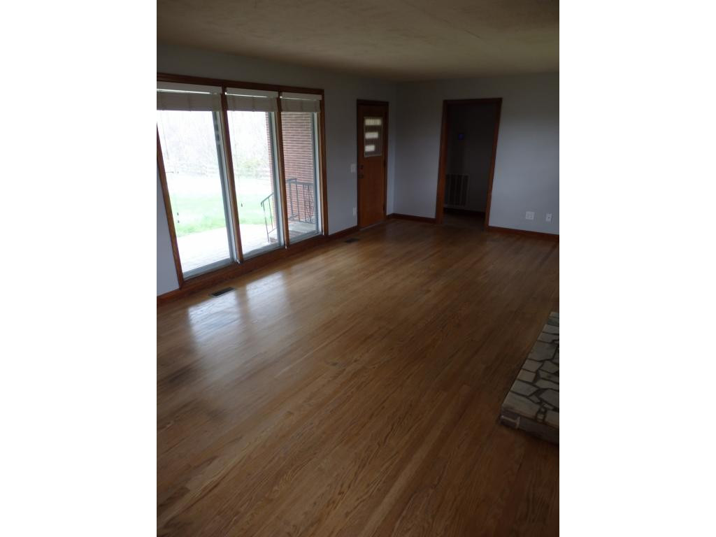 131 Unaka View Road Johnson City, TN 37601 - Photo 8 of 12 Photo 8