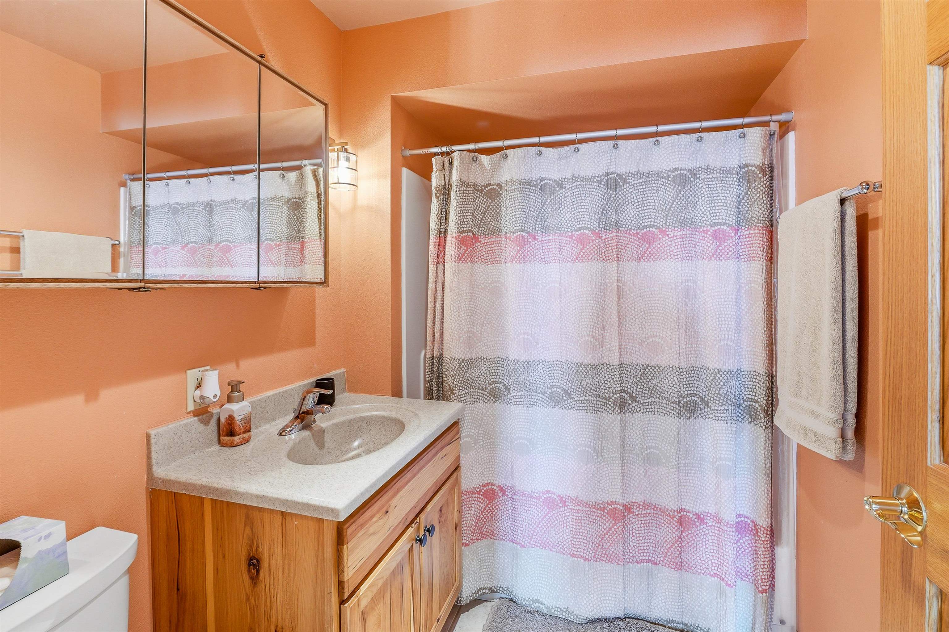 6322 Black Wolf Point Road Oshkosh, WI 54902 - Photo 23 of 46
