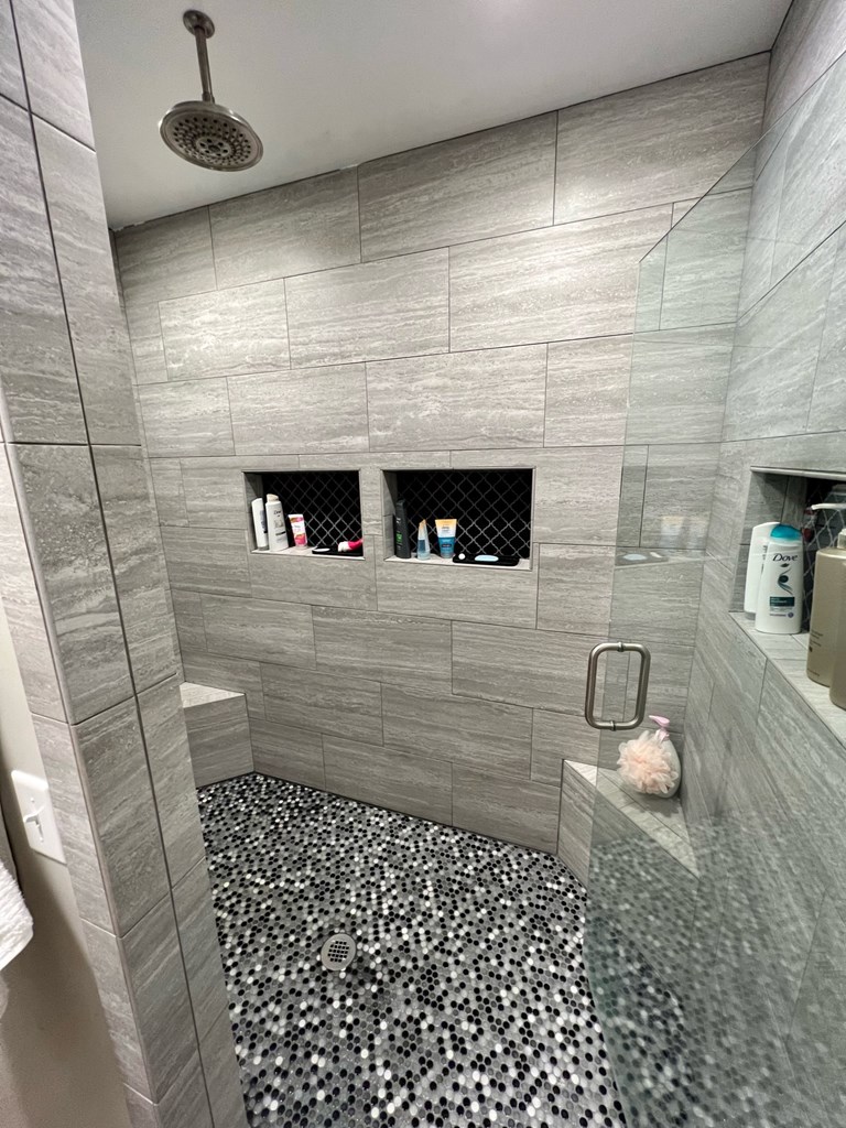 107 Mill Ridge Road Dothan, AL 36303 - Photo 35 of 42 Master Walk in Shower