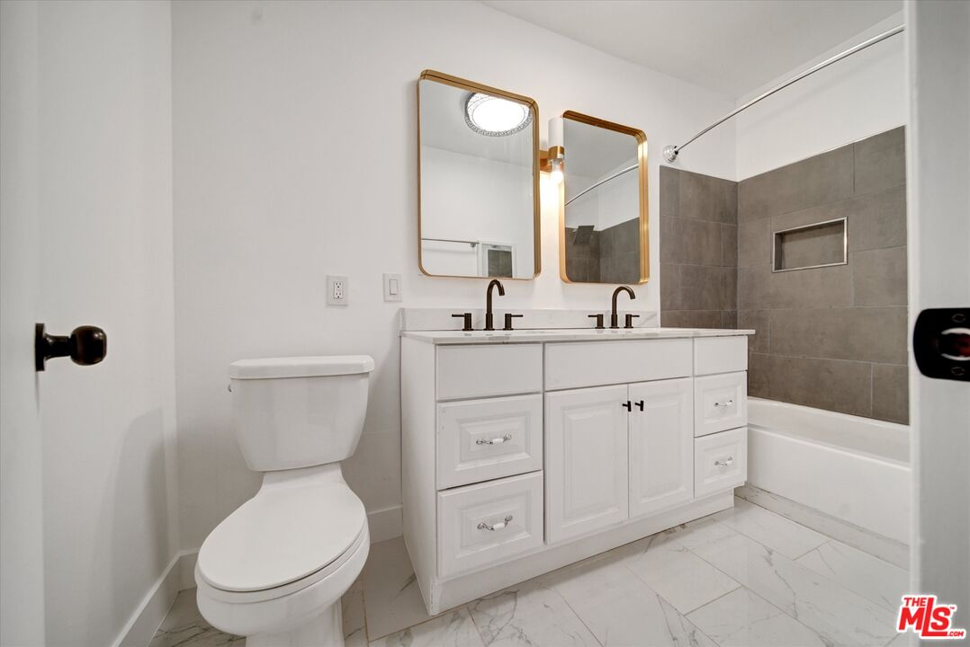 15 Spinnaker Street, Unit 101 Marina del Rey, CA 90292 - Photo 19 of 39