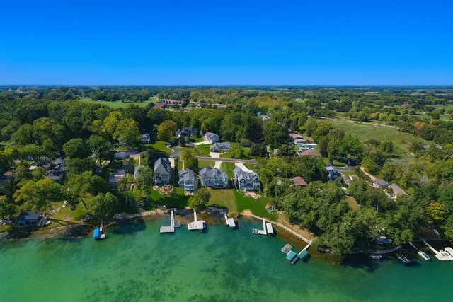 $1,899,000 | 3711 Lake Street, Burlington, WI 53105