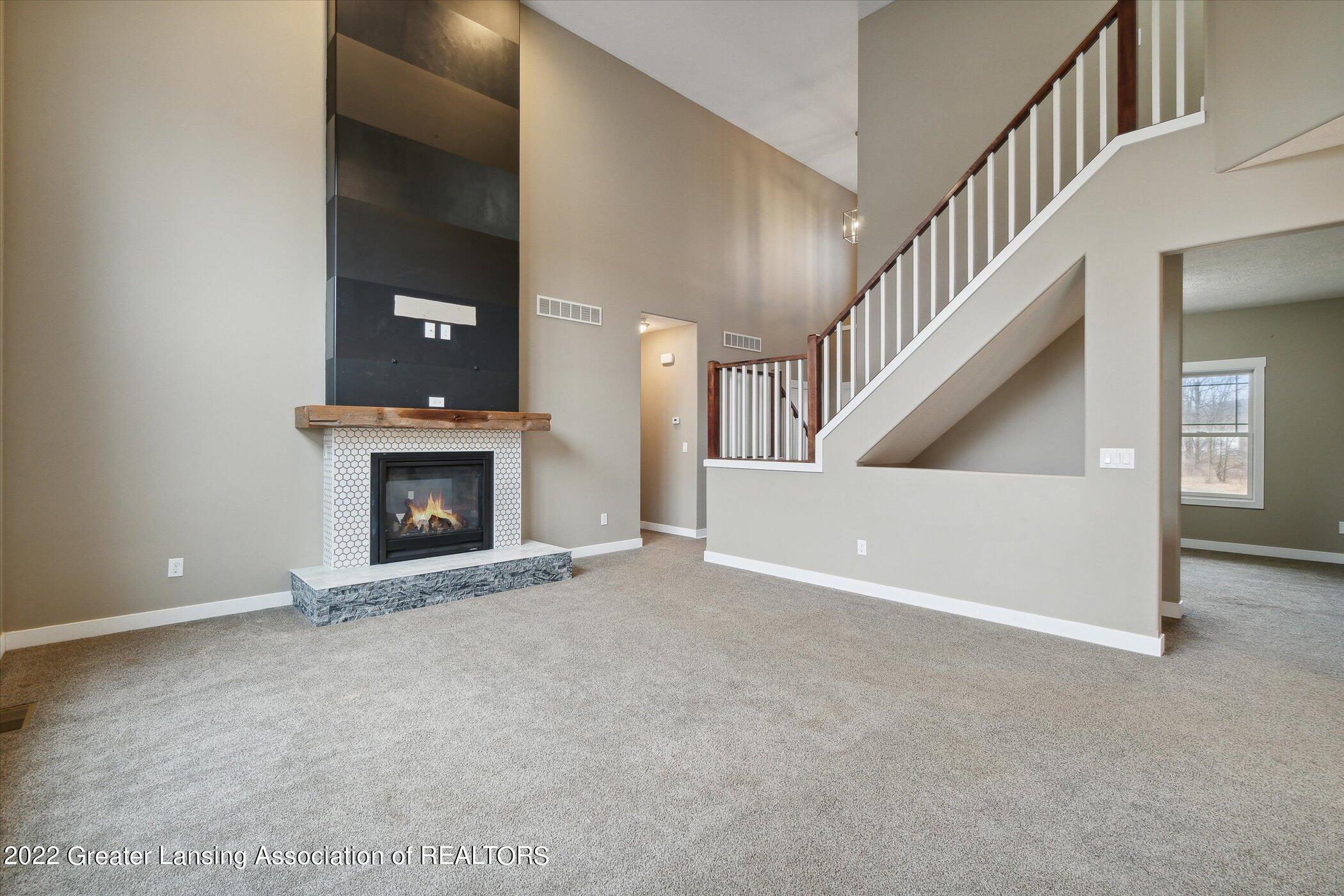 5179 North Canal Road Dimondale, MI 48821 - Photo 11 of 55 Family Room