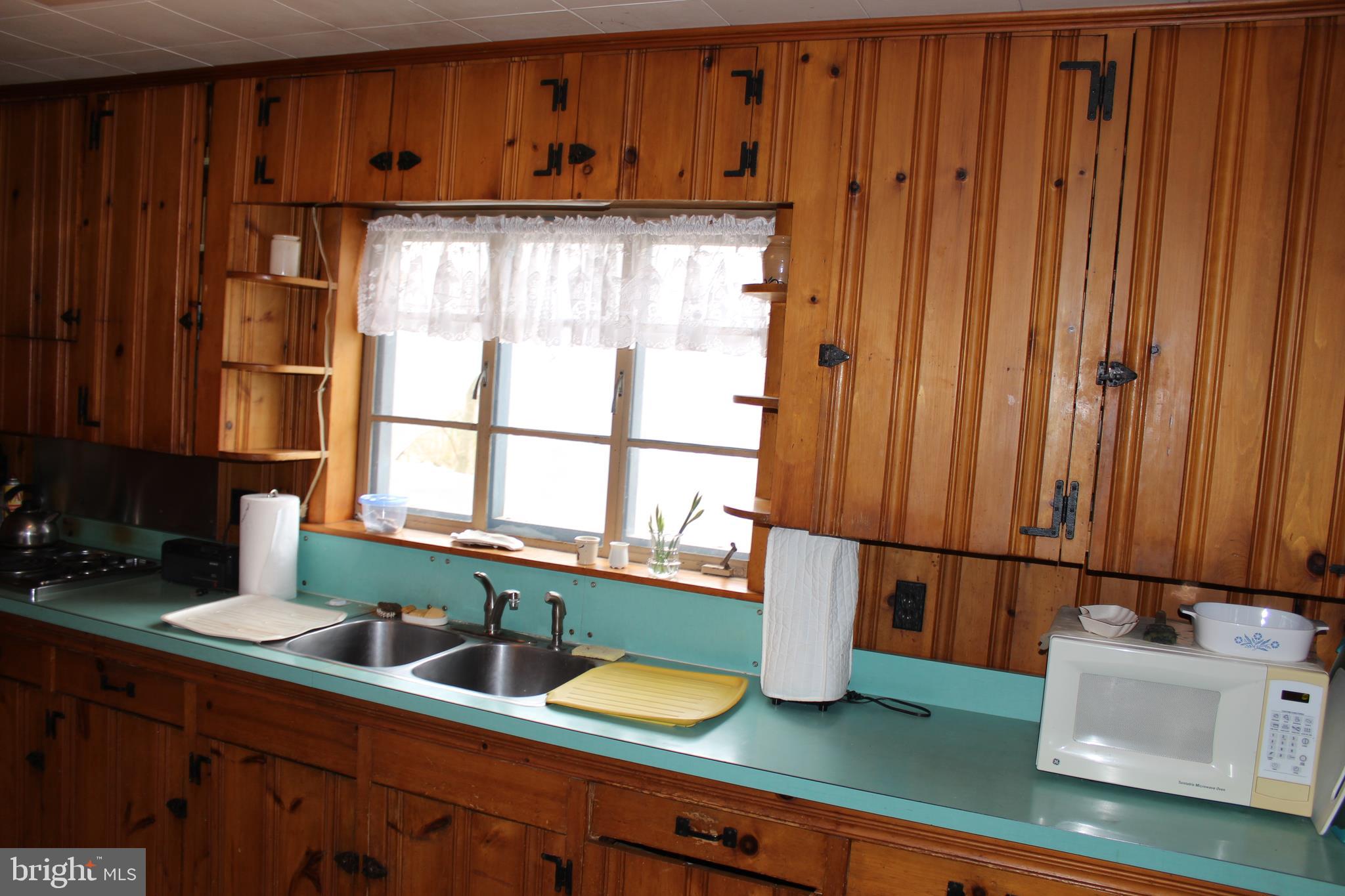 679 West Boot Road Downingtown, PA 19335 - Photo 6 of 15
