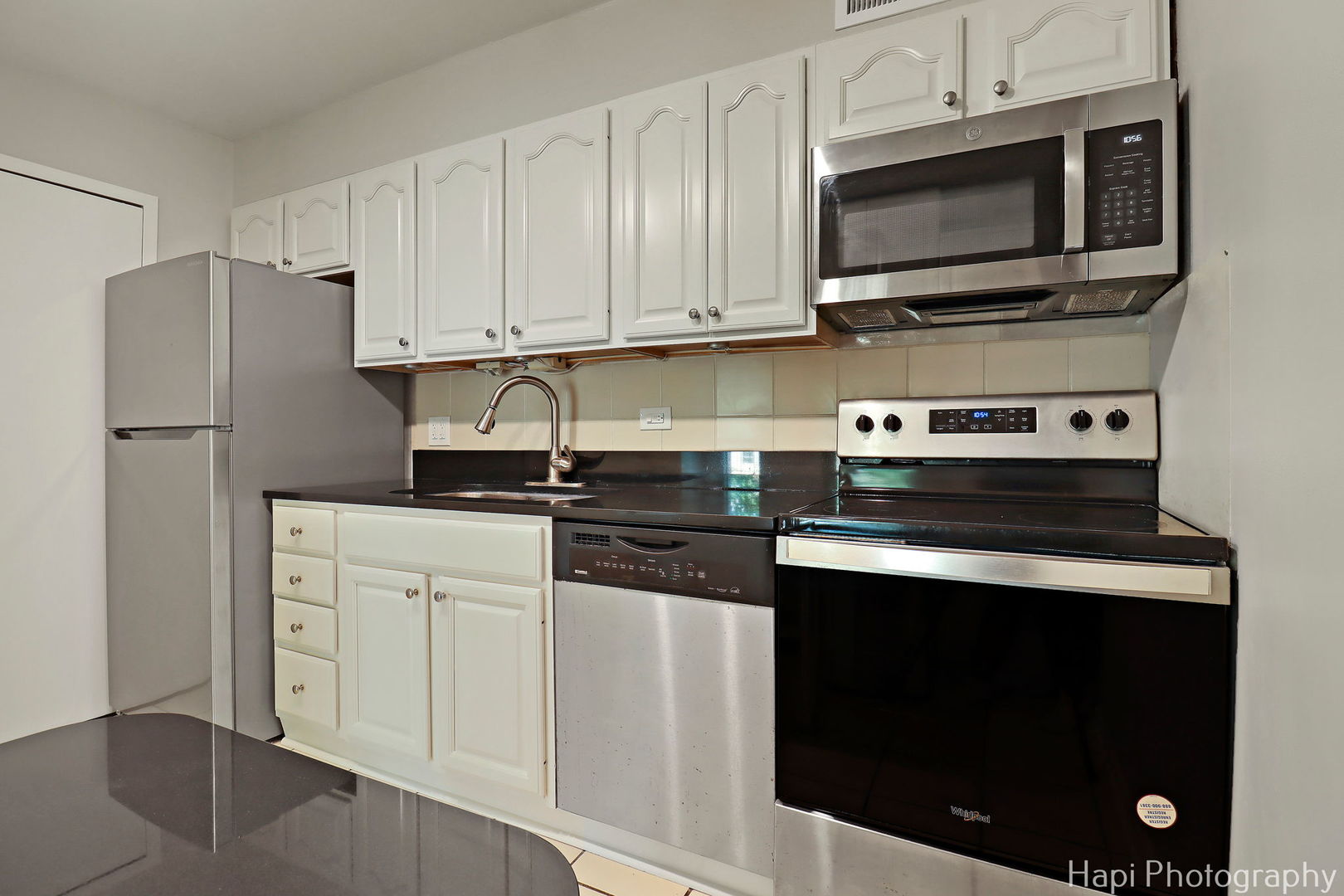 1567 Ridge Avenue, Unit 401 Evanston, IL 60201 - Photo 12 of 27 Gallery Image 12