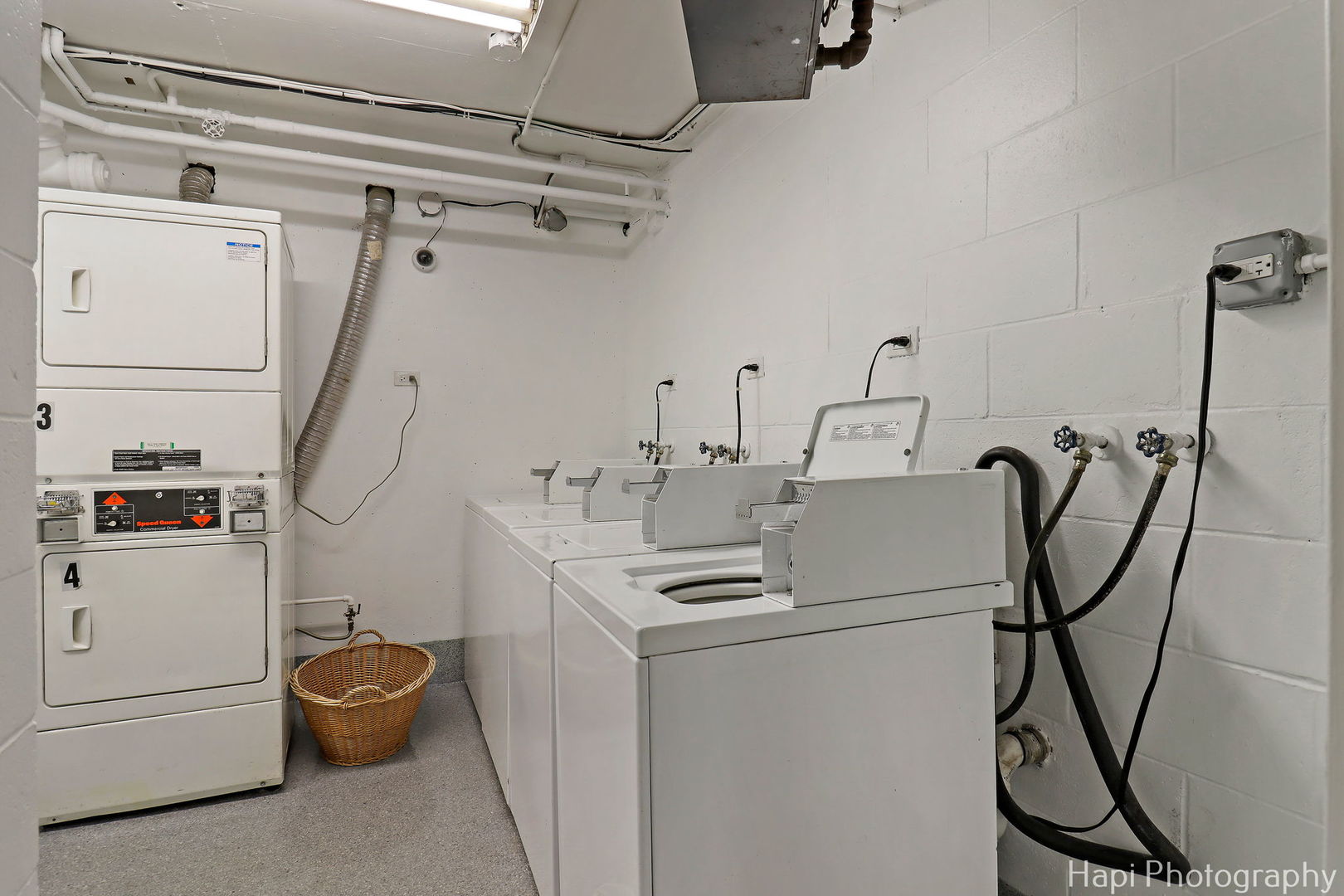 1567 Ridge Avenue, Unit 401 Evanston, IL 60201 - Photo 22 of 27 Gallery Image 22