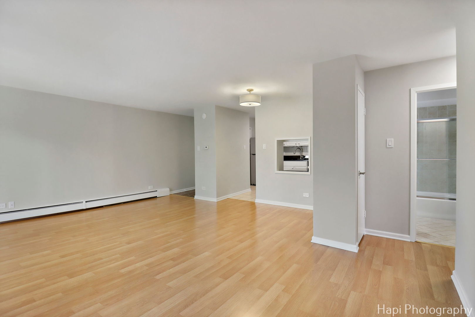 1567 Ridge Avenue, Unit 401 Evanston, IL 60201 - Photo 8 of 27 Gallery Image 8