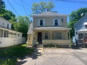 $125,000 | 91 Elm Street, Millinocket, ME 04462