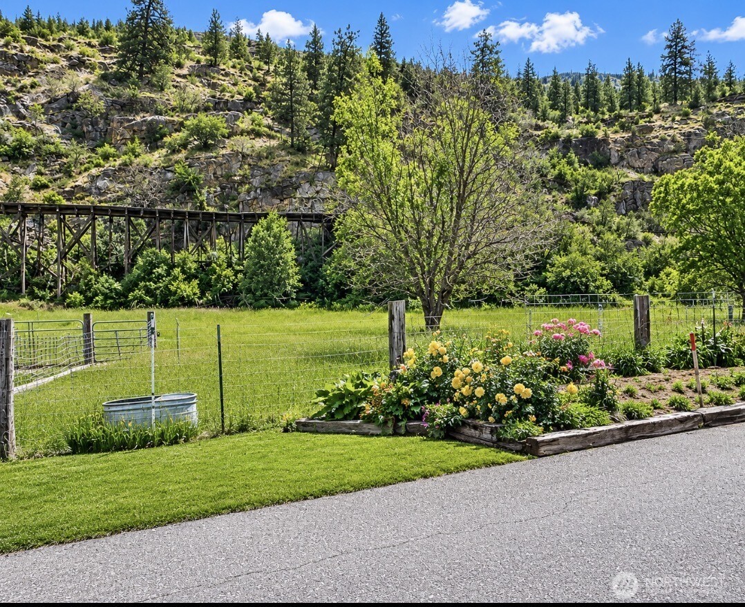 16 Mossy Rock Road Oroville, WA 98844 - Photo 38 of 40