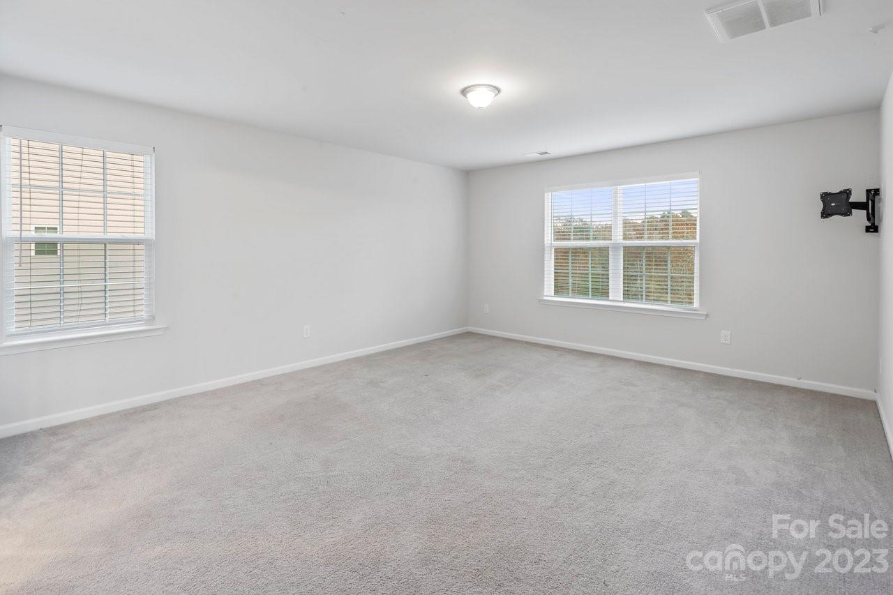 18209 Kalabash Road Charlotte, NC 28278 - Photo 23 of 48 an empty room with a window