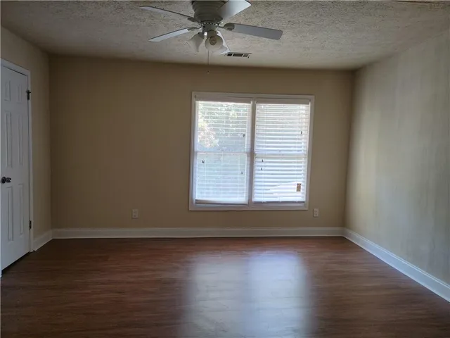 $1,700 | 601 Oakmont Lane, Norcross, GA 30093