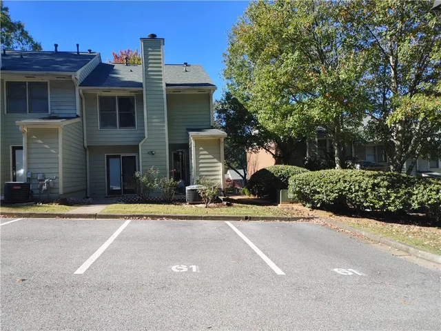 $1,700 | 601 Oakmont Lane, Norcross, GA 30093