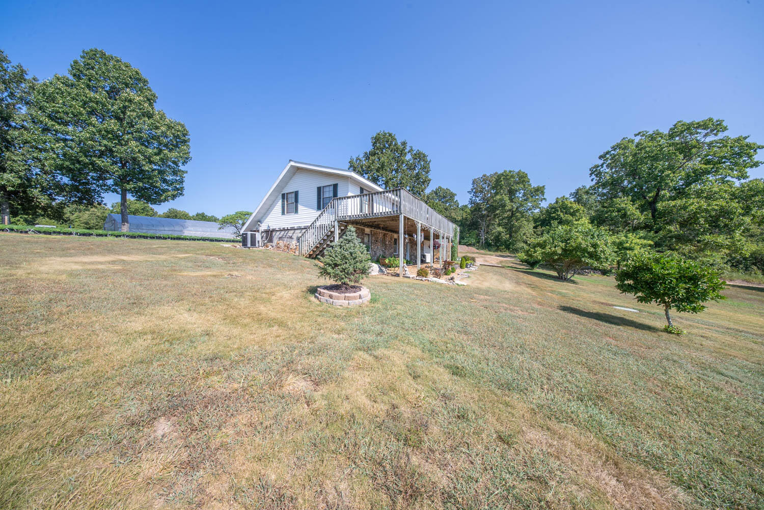 11092 Highway 9 Mammoth Spring, AR 72554 - Photo 3 of 83 Home on 4 acres001