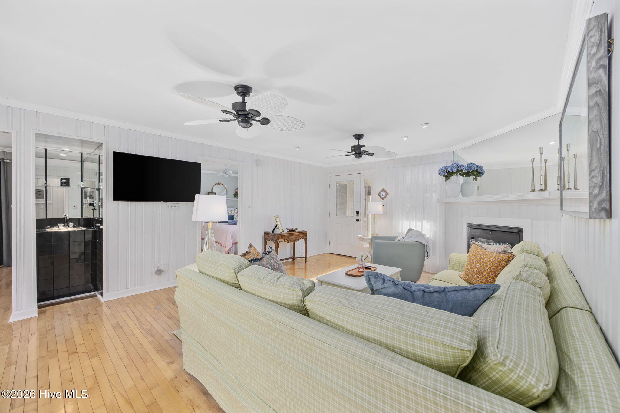 407 35th Street Sunset Beach, NC 28468 - Photo 6 of 55 6-web-or-mls-Full-24
