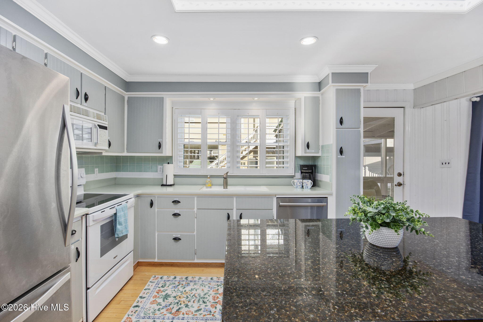 407 35th Street Sunset Beach, NC 28468 - Photo 10 of 55 10-web-or-mls-Full-28