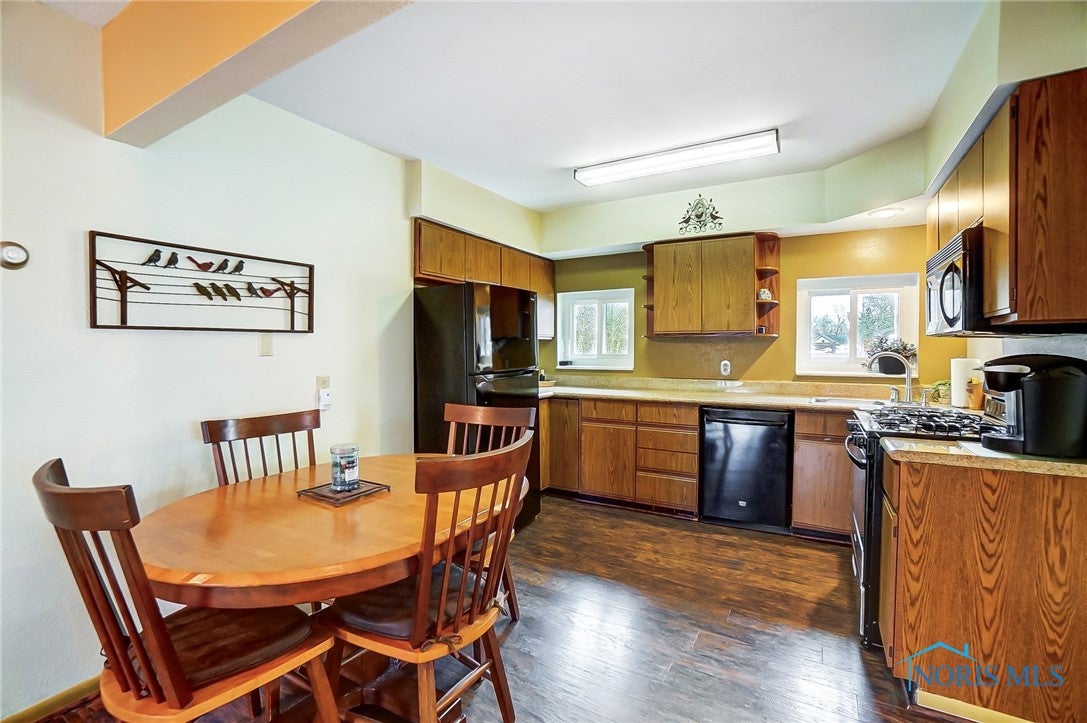 4606 Walbridge Road Northwood, OH 43619 - Photo 16 of 45 Gallery Image 16