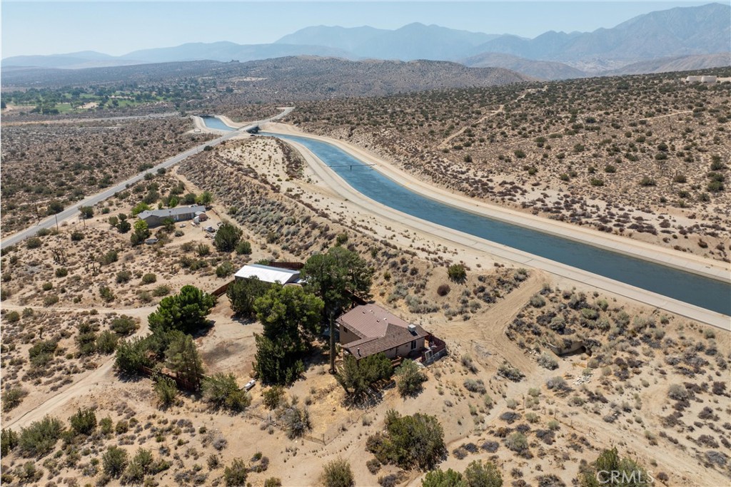 32451 Valyermo Road Pearblossom, CA 93553 - Photo 27 of 38 a view of a sky from a terrace