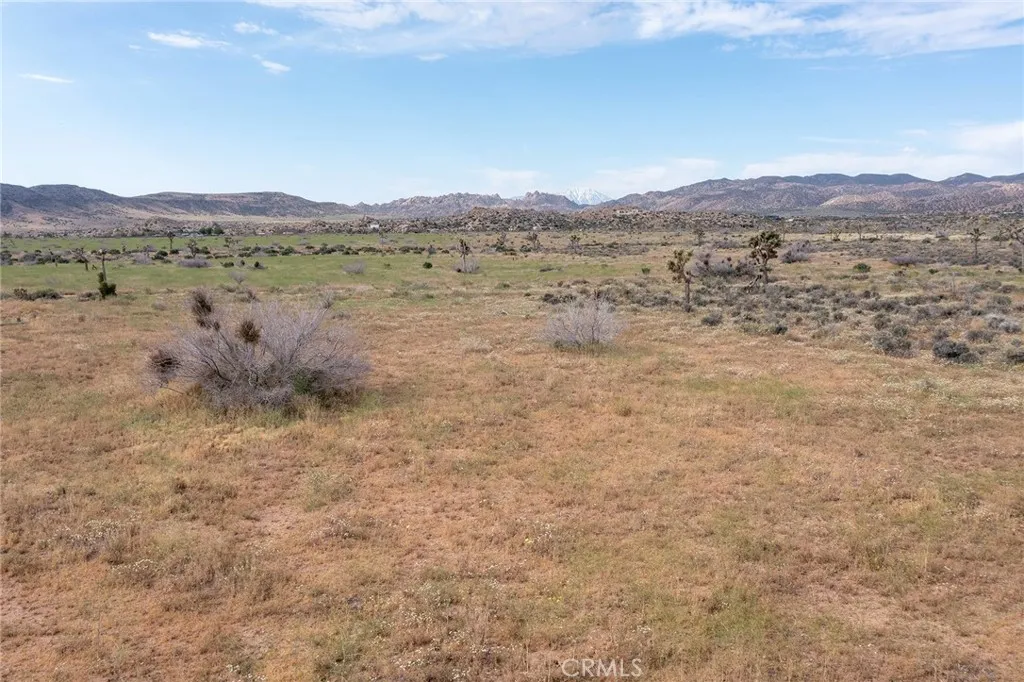 52550 Geronimo Road Pioneertown, CA 92268 - Photo 17 of 24 a view of a mountain in the distance