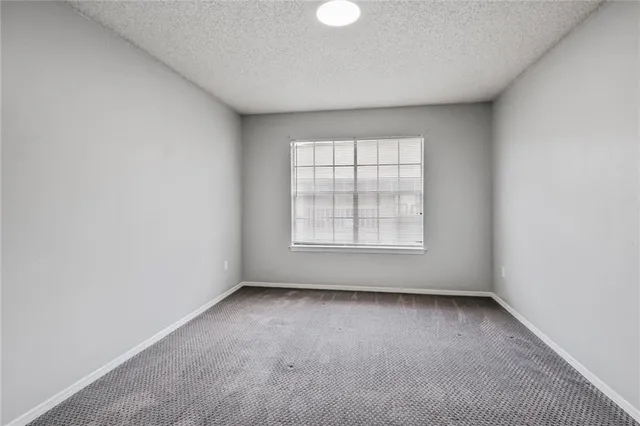 $1,695 | 2912 Manhattan Boulevard, Unit 133, Harvey, LA 70058